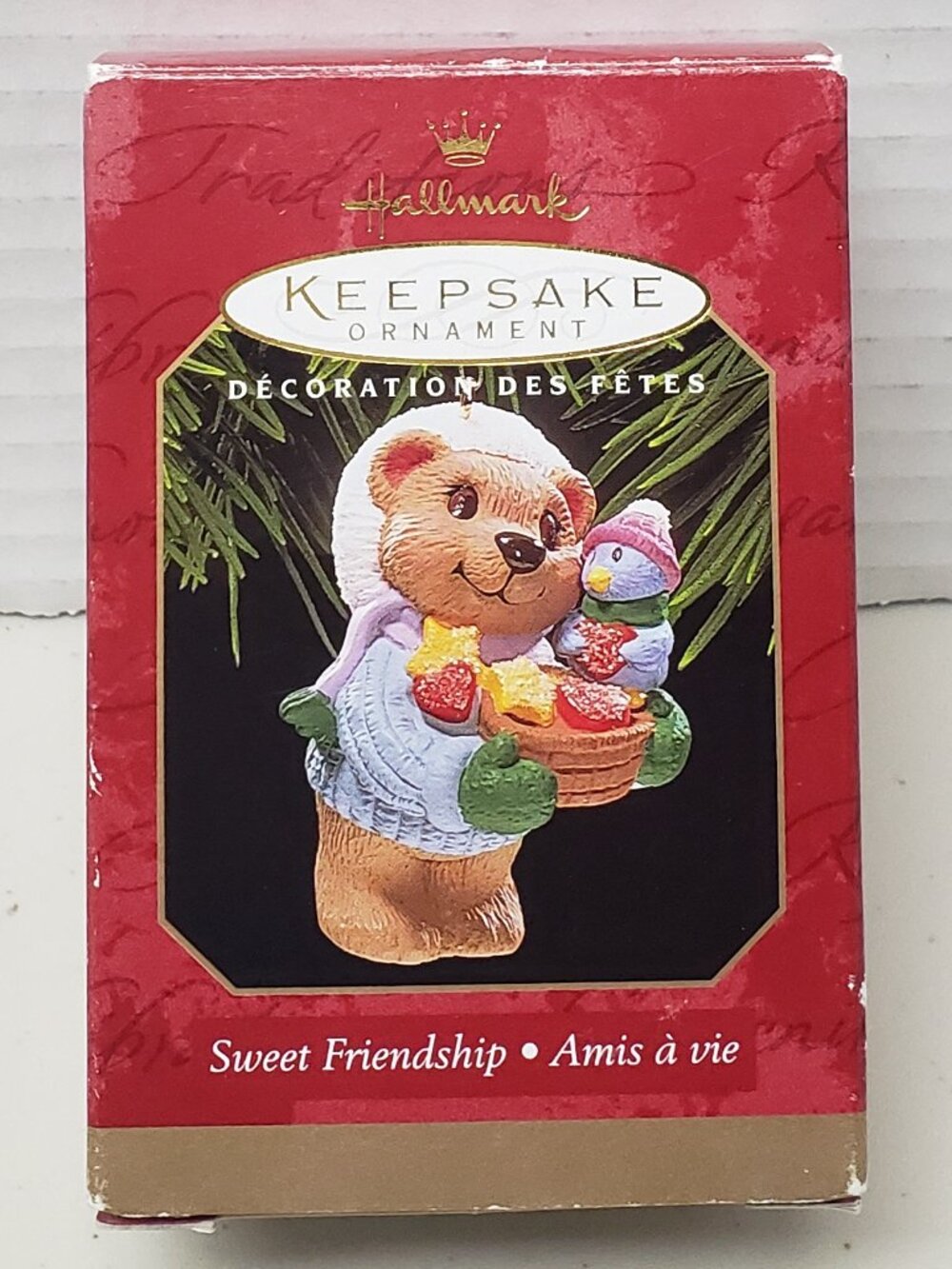 Hallmark Ornament Sweet Friendship 1999